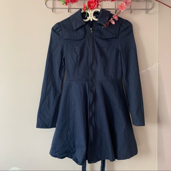 Navy blue size up top - Picture 1 of 3